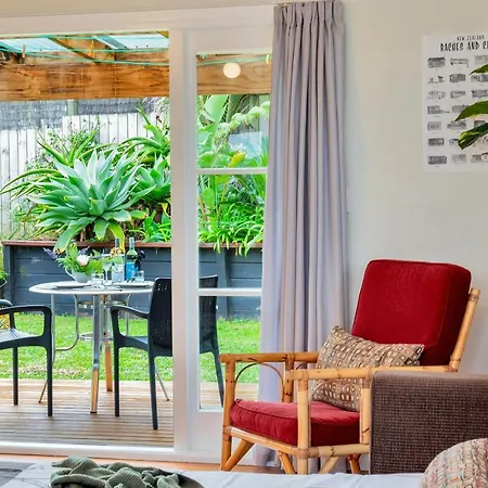 Sunny & Cozy Home Near Western Springs Auckland Exterior photo