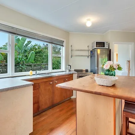 Sunny & Cozy Home Near Western Springs Auckland Exterior photo