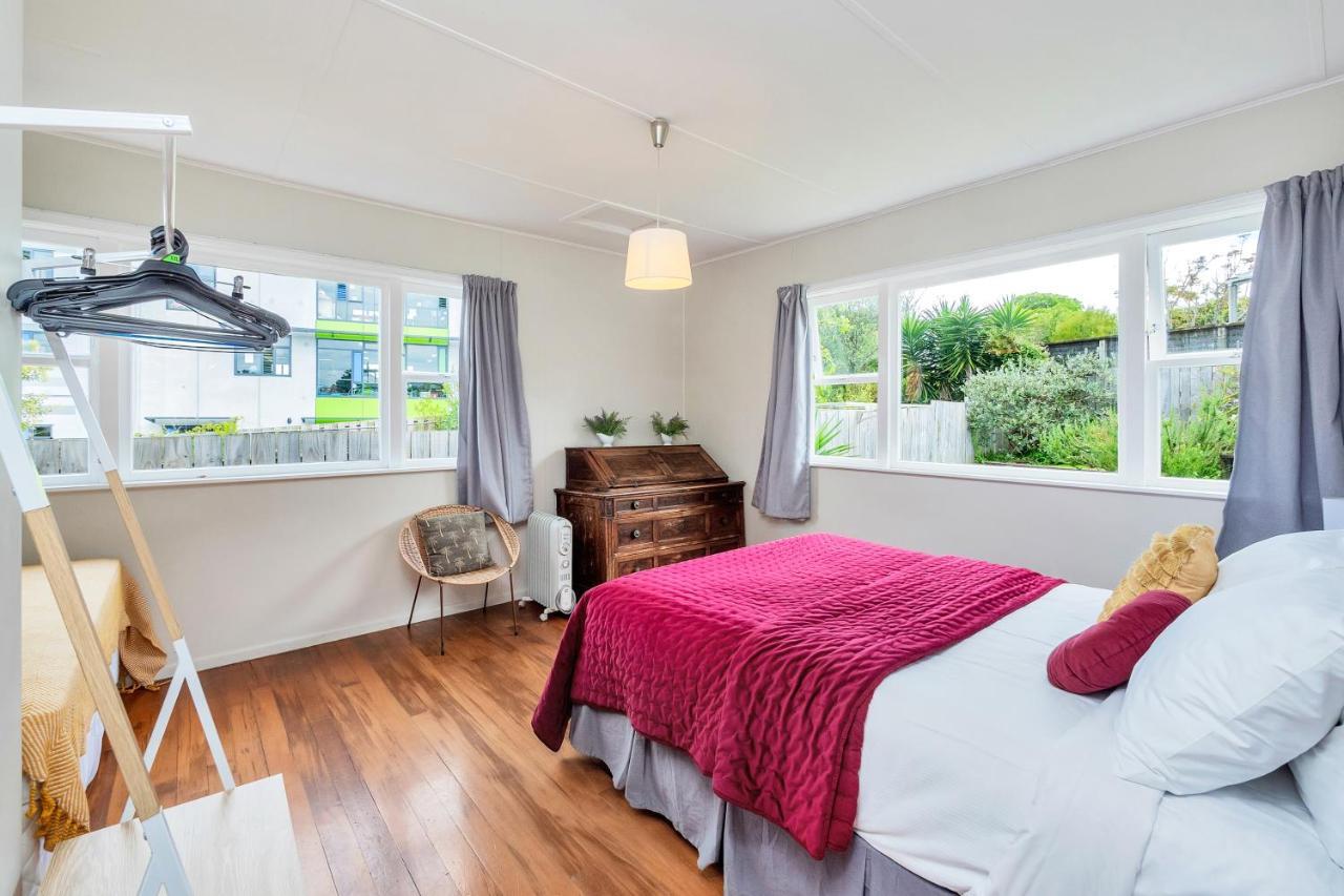 Sunny & Cozy Near Western Springs Holiday home