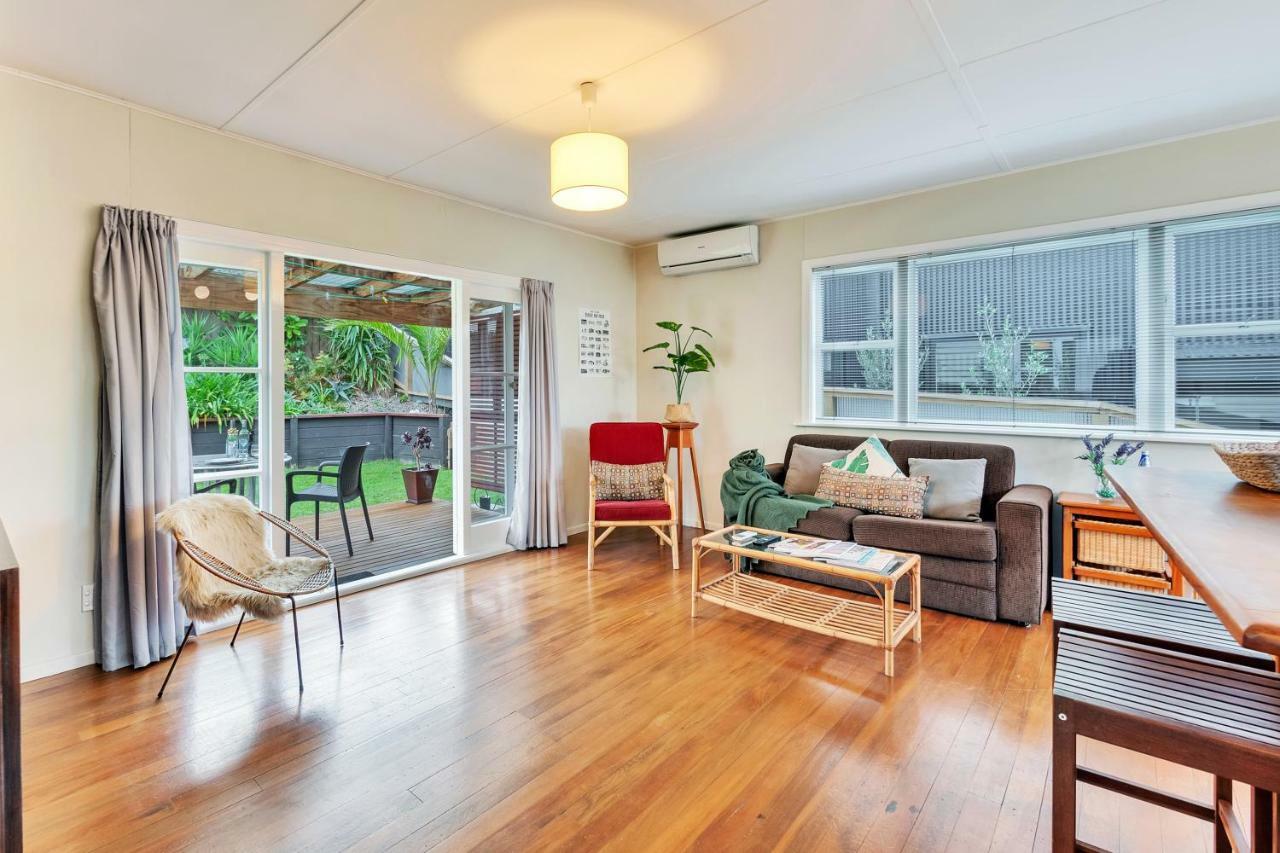 Sunny & Cozy Near Western Springs Auckland
